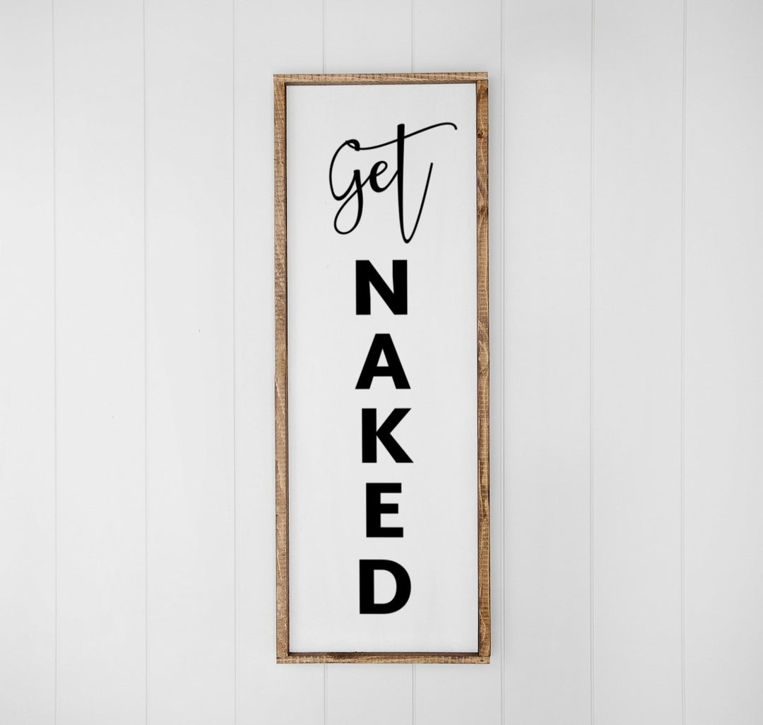 Landhaus Schild | Get naked No1