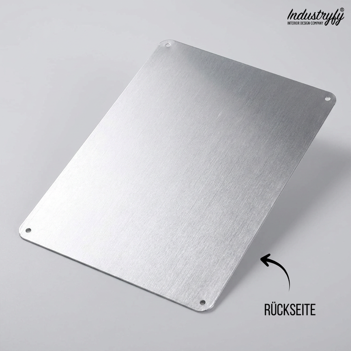 Metallschild Pool Regeln an der Wand