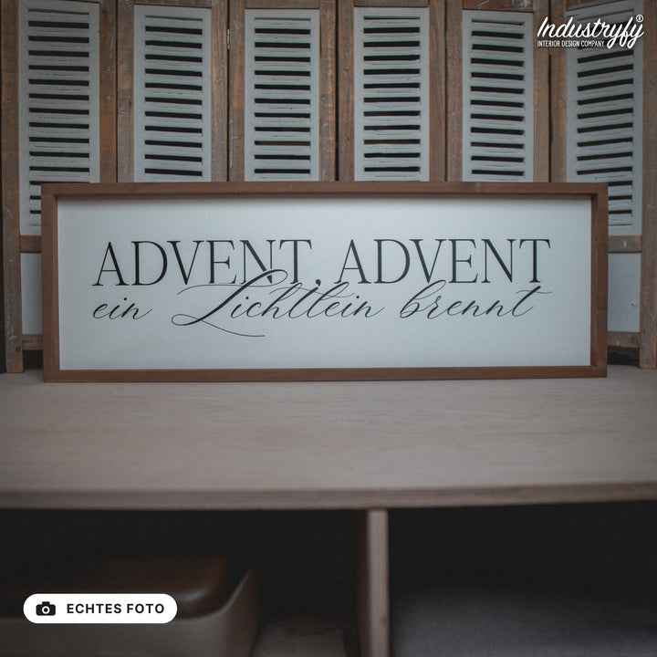 B-Ware Landhaus Schild Advent, Advent, ein Lichtlein brennt 90x30 mit Holzrahmen, echtes Foto von Industryfy