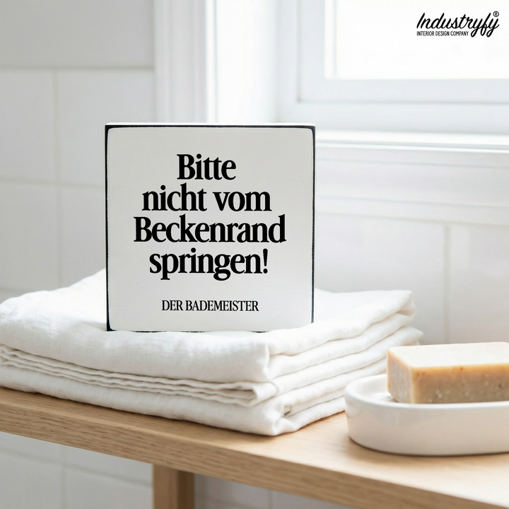 Miniblock Bitte nicht vom Beckenrand springen No2 – Holzschild Badezimmer Deko von Industryfy