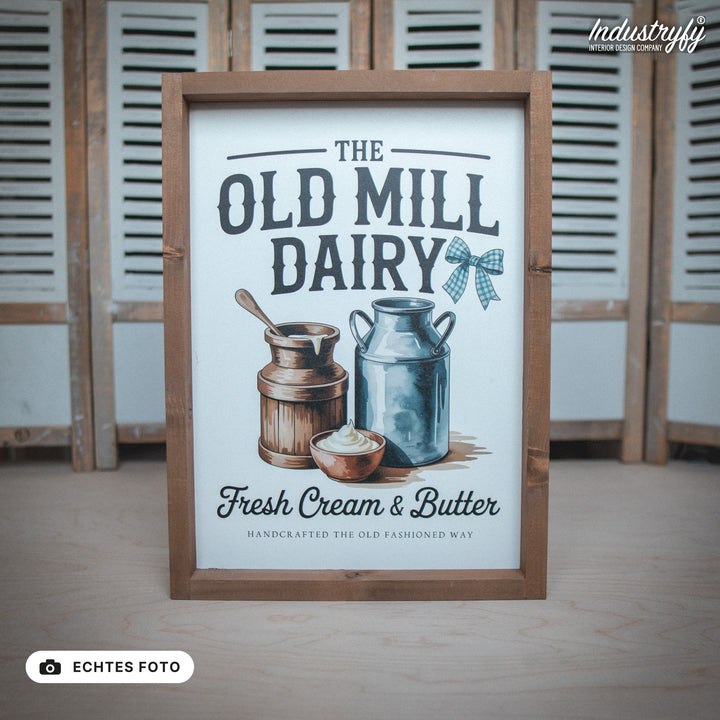 B-Ware Landhaus Schild The Old Mill Dairy 42x30 mit Holzrahmen, echtes Foto von Industryfy