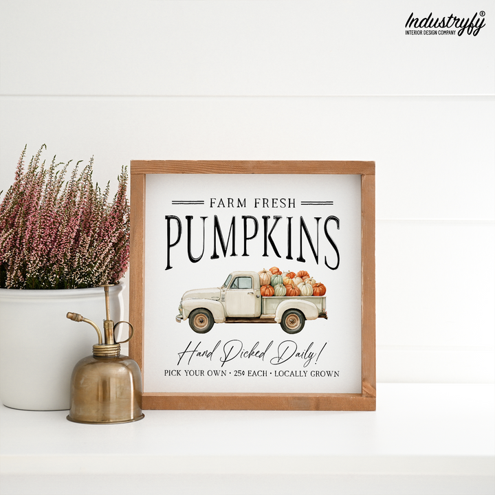 Landhaus Schild Farm Fresh Pumpkins, Herbstdeko fürs Wohnzimmer von Industryfy