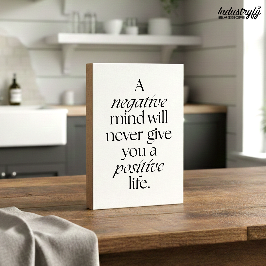 Miniblock Positive Life aus Holz – Friendly Reminder Nahaufnahme von Industryfy